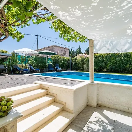 Holiday Bosanka With Outdoor Swimming Pool 287 *