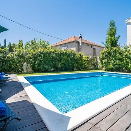 Holiday Bosanka With Outdoor Swimming Pool 287 Ferienhaus
