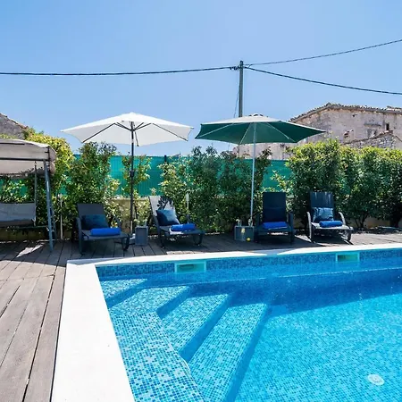 Holiday Bosanka With Outdoor Swimming Pool 287